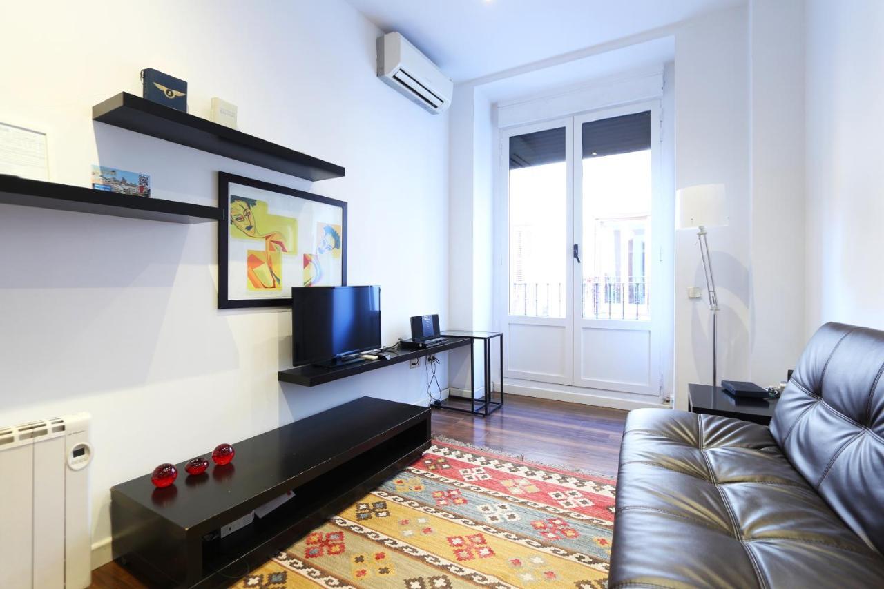 Paseo Del Prado Apartment By Allo Housing Madrid Kültér fotó