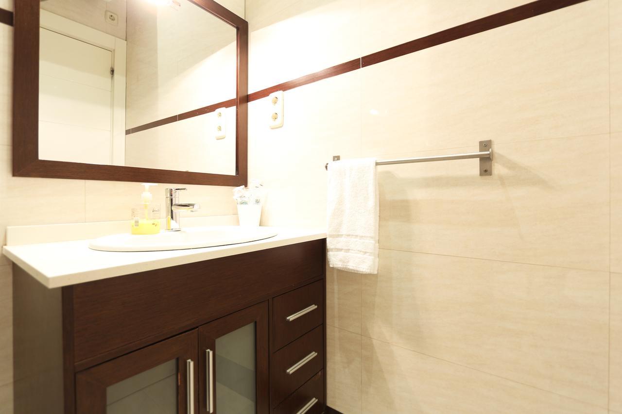 Paseo Del Prado Apartment By Allo Housing Madrid Kültér fotó
